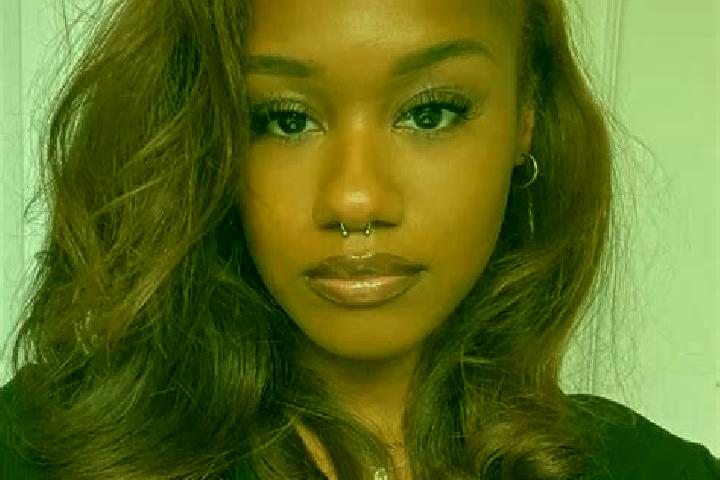 Hannah, 30, a auburn grey-eyed ebony companion based in Pattukkottai. Offering Striptease, Girlfriend Experience, Tantra, BDSM. Available for incall and outc...