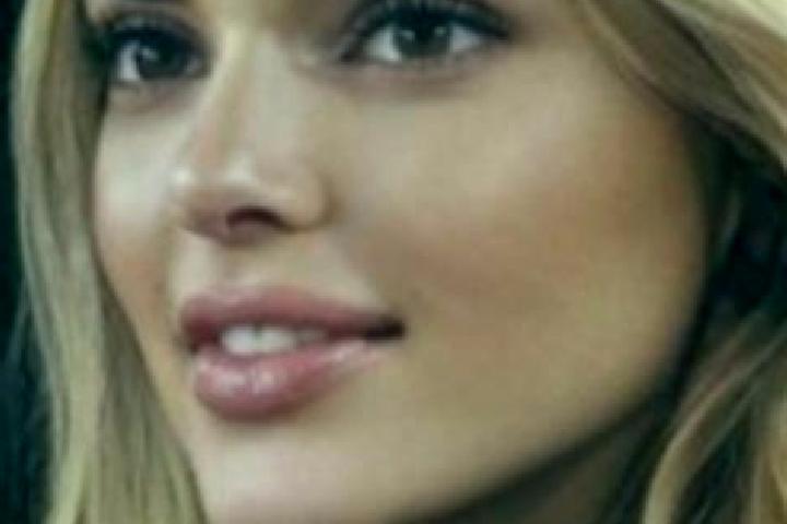 Hannah, 30, a blonde brown-eyed caucasian companion based in Pacobamba. Offering Deep French Kissing, GFE, BDSM. Available for incall and outcall, day and ev...