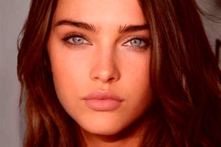 Hannah, 30, a brunette dark-eyed caribbean companion based in Pianco. Offering GFE, Travel Companion, Dinner Date. Available for incall and outcall, overnigh...