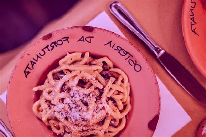 Hannah, 30 — Escort in Osteria della Fontana, Italy