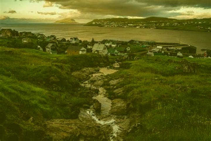 Hannah, 30 — Escort in Strendur, Faroe Islands