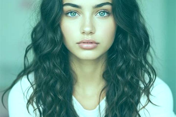 Hannah, 31, a auburn amber-eyed mediterranean companion based in Corire. Offering Dinner Date, 69, Tantra, Roleplay. Available for incall and outcall, overni...