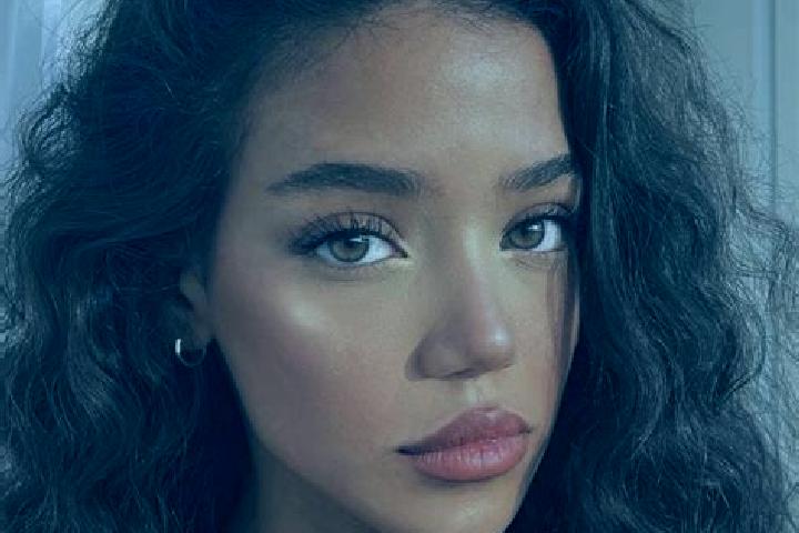 Hannah, 31, a black brown-eyed latina companion based in Villefranche-du-Perigord. Offering OWO, Couples, 69. Available for incall and outcall, day and eveni...