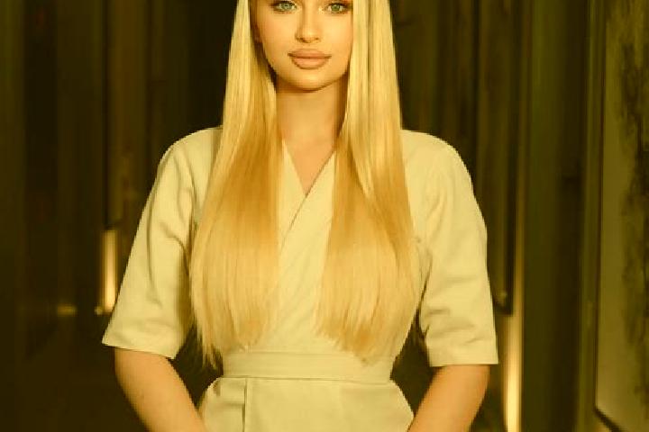 Hannah, 31, a blonde grey-eyed slavic companion based in Badia Polesine. Offering Tantra, Erotic Massage, Girlfriend Experience, Striptease, GFE. Available f...