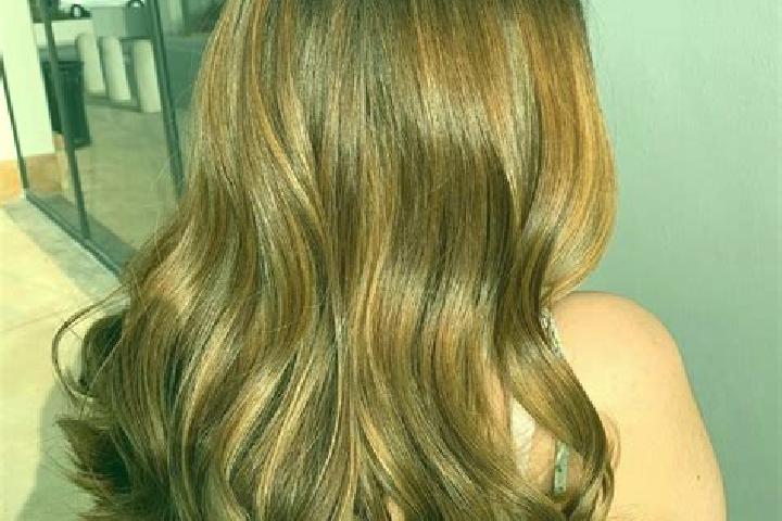 Hannah, 31, a chestnut hazel-eyed slavic companion based in Castrocaro Terme. Offering Overnight, Erotic Massage, 69, Tantra, Prostate Massage. Available for...