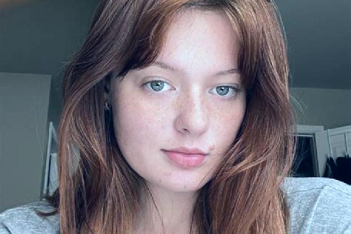 Hannah, 31, a red brown-eyed mediterranean companion based in Ashil ta. Offering BDSM, CIM, Couples. Available for incall and outcall, day and evening dates.
