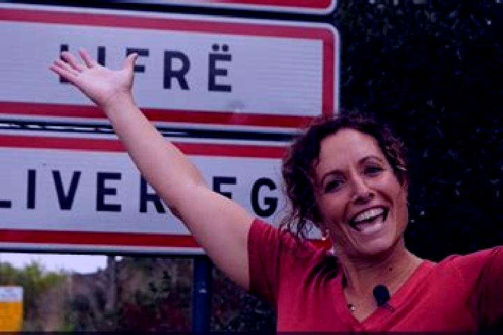 Hannah, 31 — Escort in Liffre, France