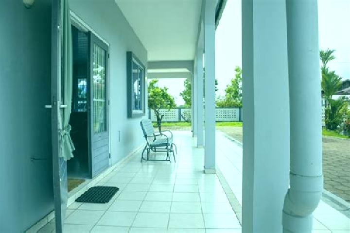 Hannah, 31 — Escort in Livorno, Suriname