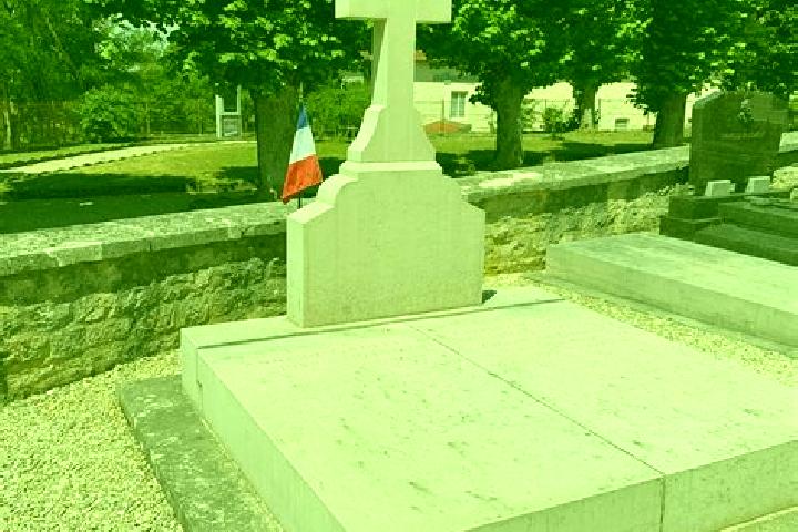Hannah, 31 — Escort in Quarre-les-Tombes, France
