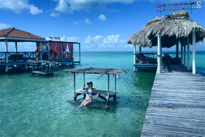Hannah, 31 — Escort in San Pedro, Belize