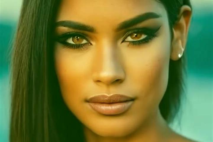 Hannah, 32, a black dark-eyed latina companion based in Kutus. Offering Travel Companion, Erotic Massage, Couples, Striptease, BDSM. Available for incall and...