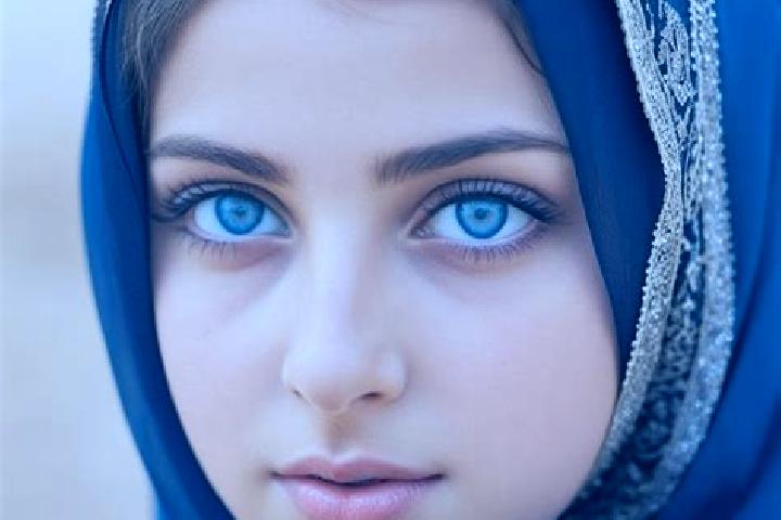 Hannah, 32, a blonde brown-eyed middle eastern companion based in Cibeureum. Offering BDSM, Dinner Date, A-Level, Erotic Massage, Party Girl. Available for i...