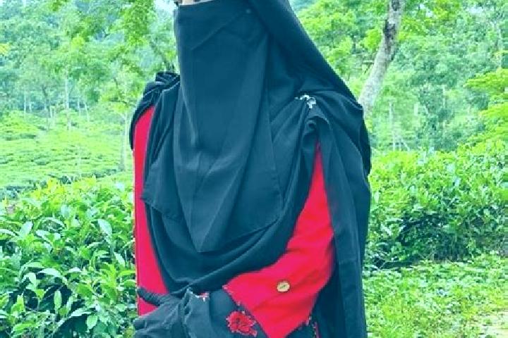 Hannah, 32 — Escort in Qibyah, Palestine
