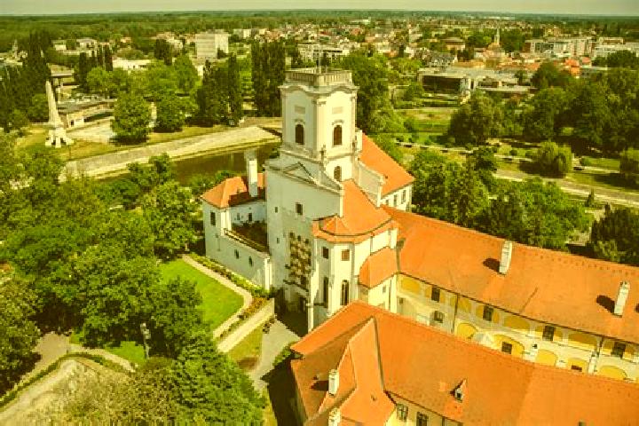 Hannah, 32 — Escort in Szent Imre-kertvaros, Hungary