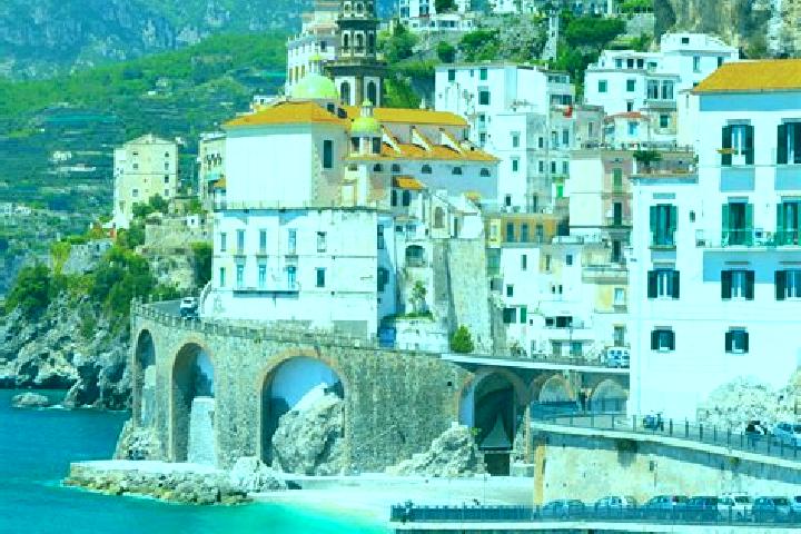Hannah, 32 — Escort in Vallemaio, Italy
