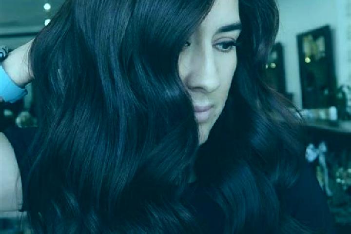 Hannah, 33, a auburn dark-eyed middle eastern companion based in Villa Elisa. Offering Erotic Massage, BDSM. Available for incall and outcall, overnight book...