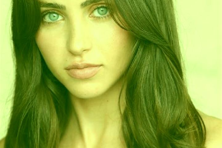 Hannah, 33, a black brown-eyed latina companion based in Berumbur. Offering Duos, CIM. Available for incall and outcall, day and evening dates.