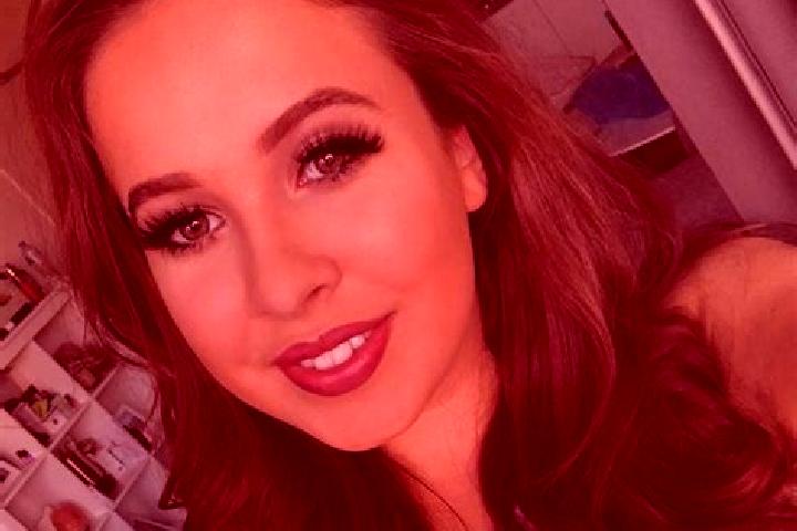 Hannah, 33, a black hazel-eyed latina companion based in Melendugno. Offering Party Girl, Girlfriend Experience, Striptease, BDSM. Available for incall and o...