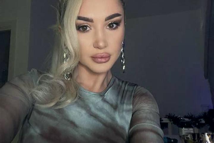 Hannah, 33, a blonde amber-eyed indian companion based in Ruski Tyshky. Offering BDSM, Dinner Date, GFE, Domination, Deep French Kissing. Available for incal...