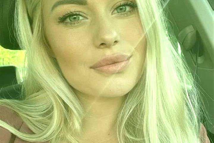 Hannah, 33, a blonde hazel-eyed european companion based in Zimutice. Offering Erotic Massage, Girlfriend Experience, Domination, Roleplay. Available for inc...