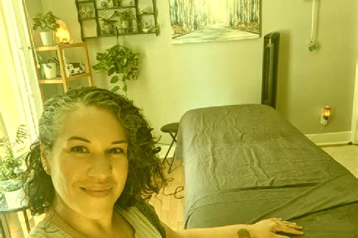 Hannah, 33, a dark blonde dark-eyed caribbean companion based in Burmeso. Offering Prostate Massage, Travel Companion, GFE. Available for incall and outcall,...