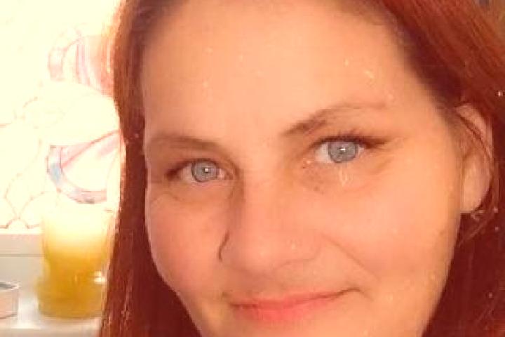 Hannah, 33, a red dark-eyed mediterranean companion based in Alfenas. Offering Couples, Overnight, Massage. Available for incall and outcall, day and evening...