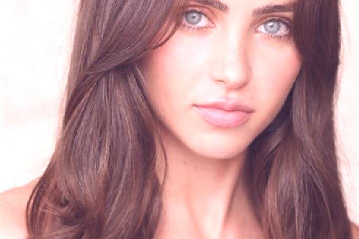 Hannah, 33, a red dark-eyed slavic companion based in Myrnyi. Offering Girlfriend Experience, Party Girl, Travel Companion. Available for incall and outcall,...