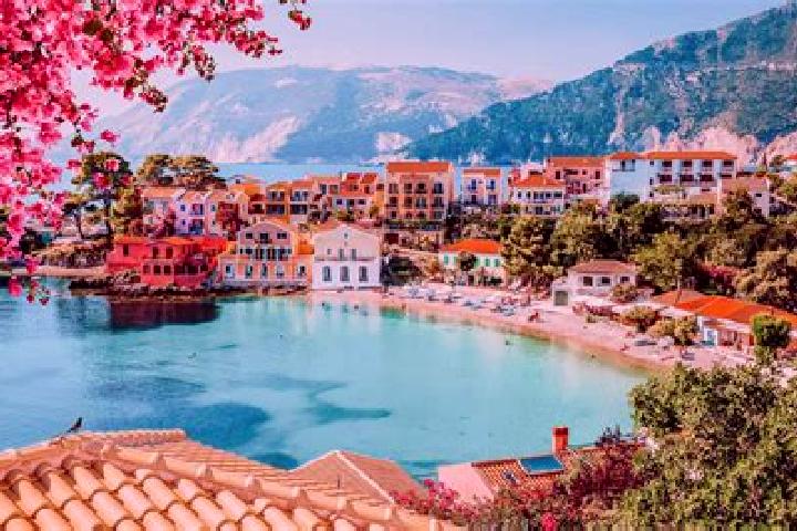 Hannah, 33 — Escort in Agia Kyriakii Spaton, Greece