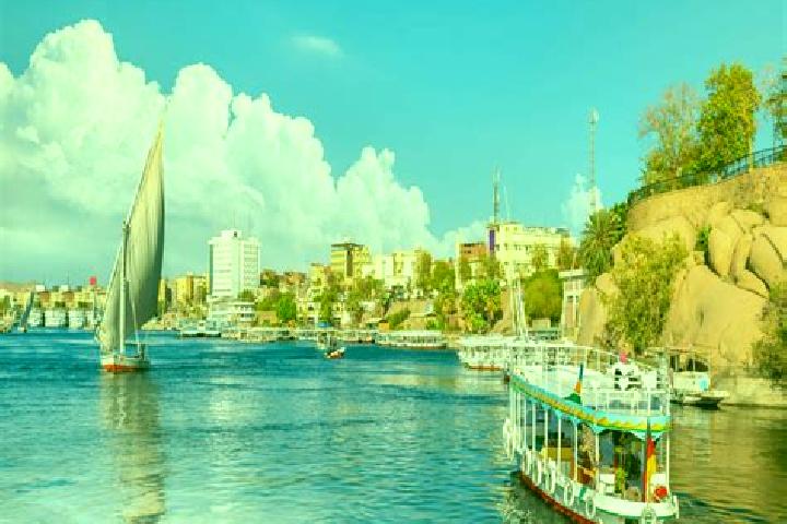 Hannah, 33 — Escort in Al Bajur, Egypt