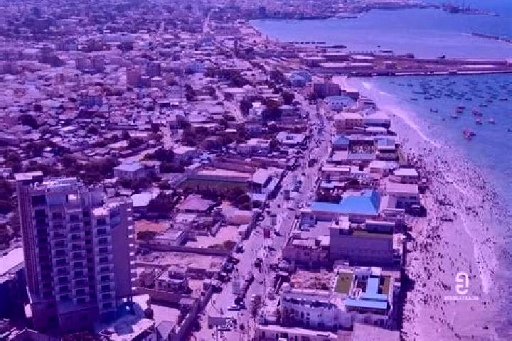 Hannah, 33 — Escort in Cadale, Somalia
