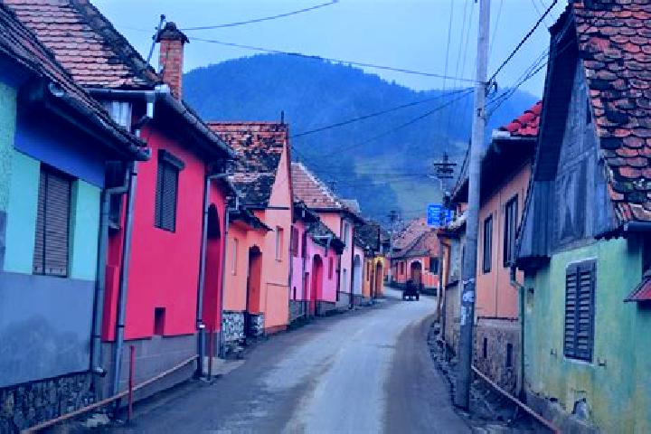Hannah, 33 — Escort in Lupoaia, Romania