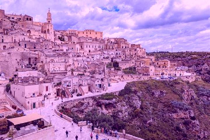 Hannah, 33 — Escort in Matera, Italy