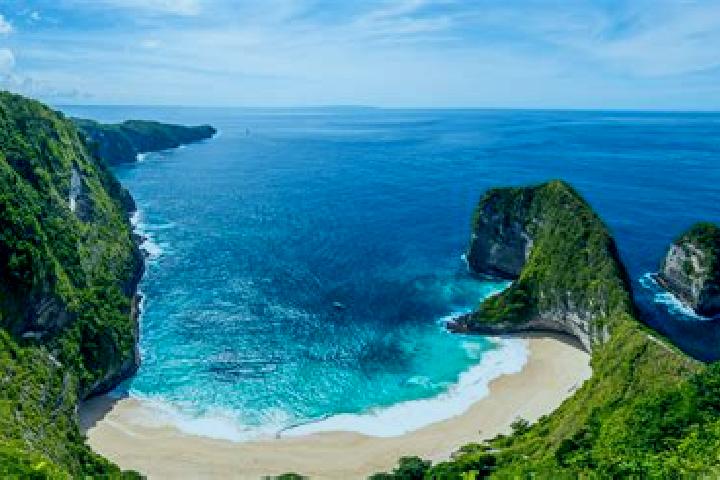 Hannah, 33 — Escort in Ombakamia, Indonesia