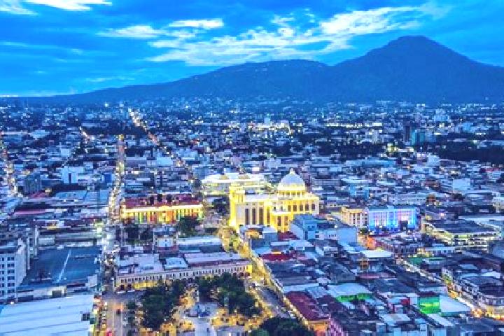Hannah, 33 — Escort in San Salvador el Verde, Mexico