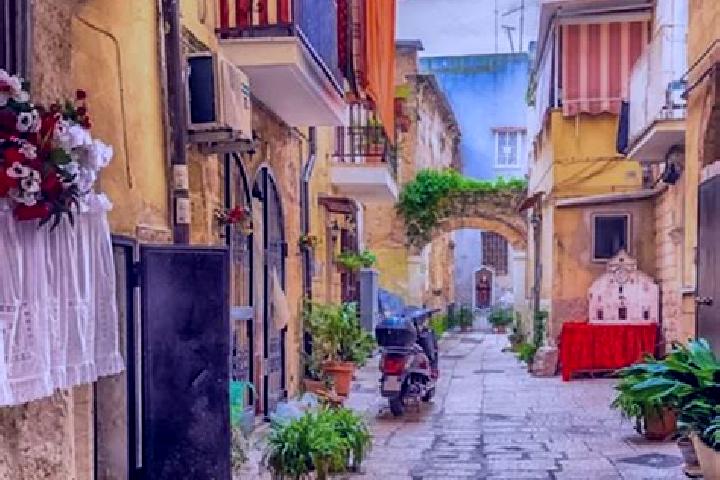 Hannah, 33 — Escort in Sannicandro di Bari, Italy