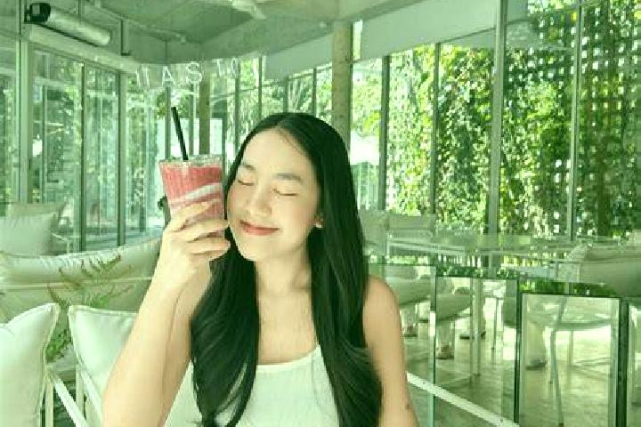 Hannah, 33 — Escort in Si Nakhon, Thailand