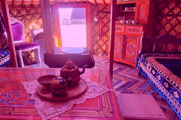 Hannah, 33 — Escort in Tolstoy-Yurt, Russia