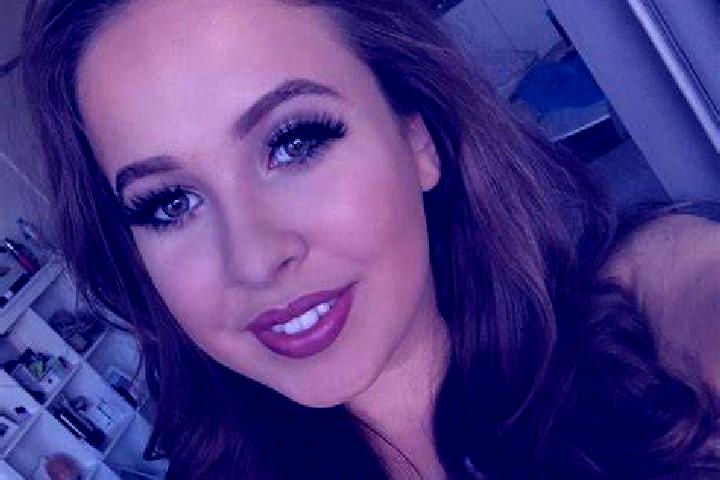 Hannah, 34, a auburn amber-eyed mediterranean companion based in Job. Offering Massage, Fetish, A-Level, Dinner Date. Available for incall and outcall, overn...