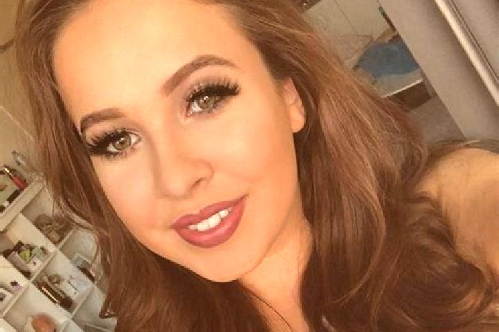 Hannah, 34, a auburn hazel-eyed caucasian companion based in San Jose Chapayal. Offering Party Girl, Duos, Couples, Erotic Massage. Available for incall and ...