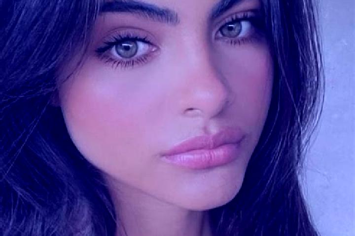 Hannah, 34, a black hazel-eyed middle eastern companion based in Daqiuzhuang. Offering Erotic Massage, Domination, Fetish, Overnight. Available for incall an...