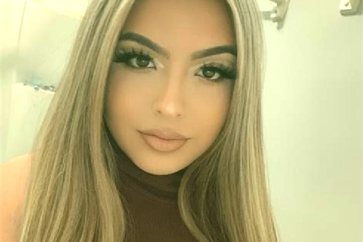 Hannah, 34, a blonde brown-eyed latina companion based in Bruzzano Zeffirio. Offering GFE, Massage, 69. Available for incall and outcall, overnight bookings ...