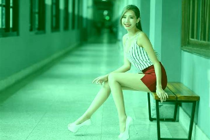 Hannah, 34, a brunette amber-eyed asian companion based in Hudesti. Offering BDSM, Overnight, Striptease, Travel Companion. Available for incall and outcall,...