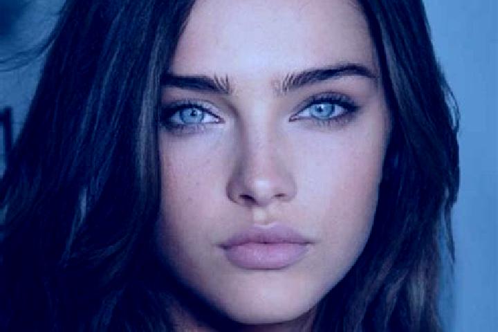 Hannah, 34, a brunette dark-eyed mixed companion based in Abli Aloukro. Offering Domination, Deep French Kissing, Overnight. Available for incall and outcall...