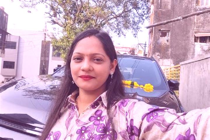 Hannah, 34 — Escort in Chikhli, India