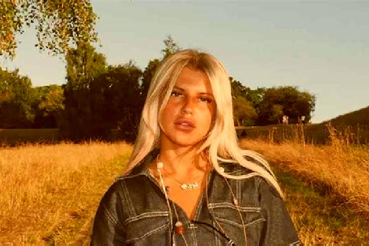 Hannah, 34 — Escort in Ma arrat an Nu man, Syria