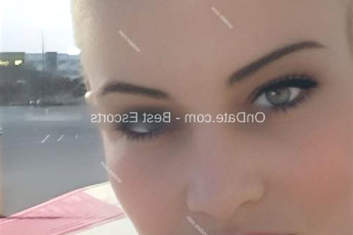 Hannah, 34 — Escort in Uvarovka, Russia