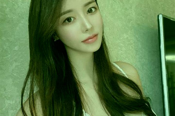 Hannah, 34 — Escort in Zhengwan, China