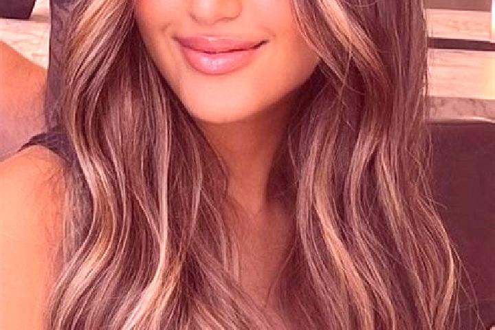 Hannah, 35, a dark blonde brown-eyed middle eastern companion based in Kakopetria. Offering Tantra, Couples, OWO, Erotic Massage, Deep French Kissing. Availa...