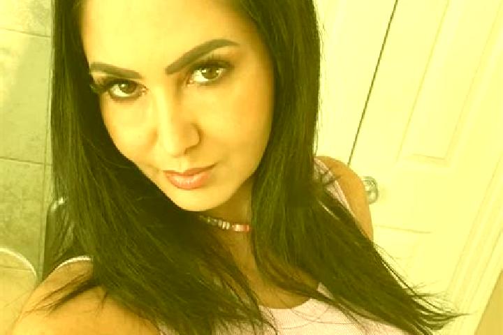 Hannah, 35, a red blue-eyed middle eastern companion based in Rivecourt. Offering CIM, Roleplay, Fetish, Domination, Deep French Kissing. Available for incal...