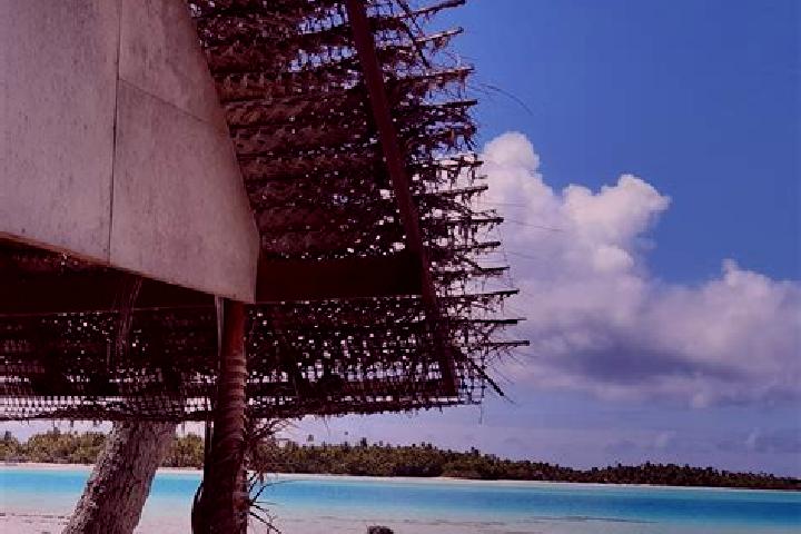 Hannah, 35 — Escort in Avatoru, French Polynesia